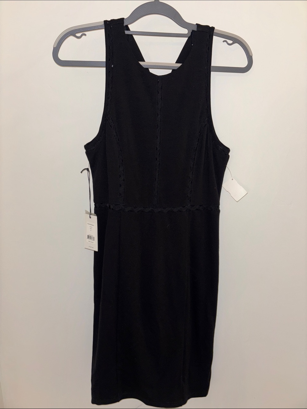 ALI & JAY Black Sleeveless Midi Sheath Dress